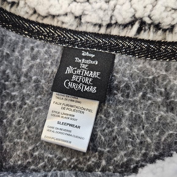 Disney The Nightmare Before Christmas Jack Skellington Sherpa Sweater Gray 2x - Picture 4 of 8